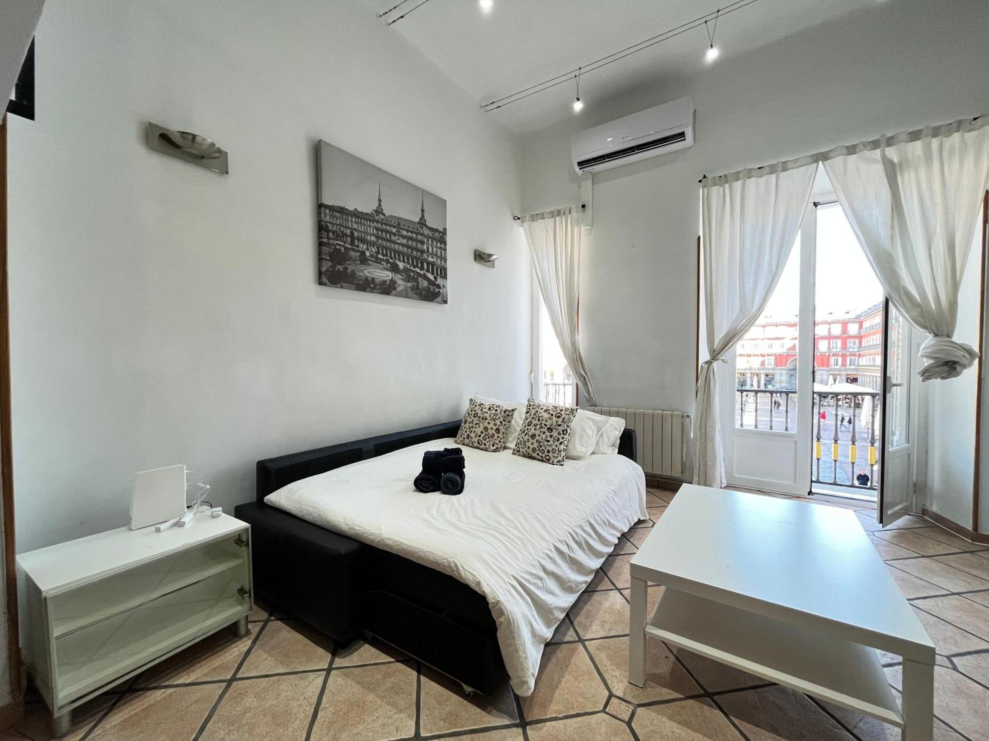 Loft Plaza Mayor 2 Temporal Madrid Exterior foto